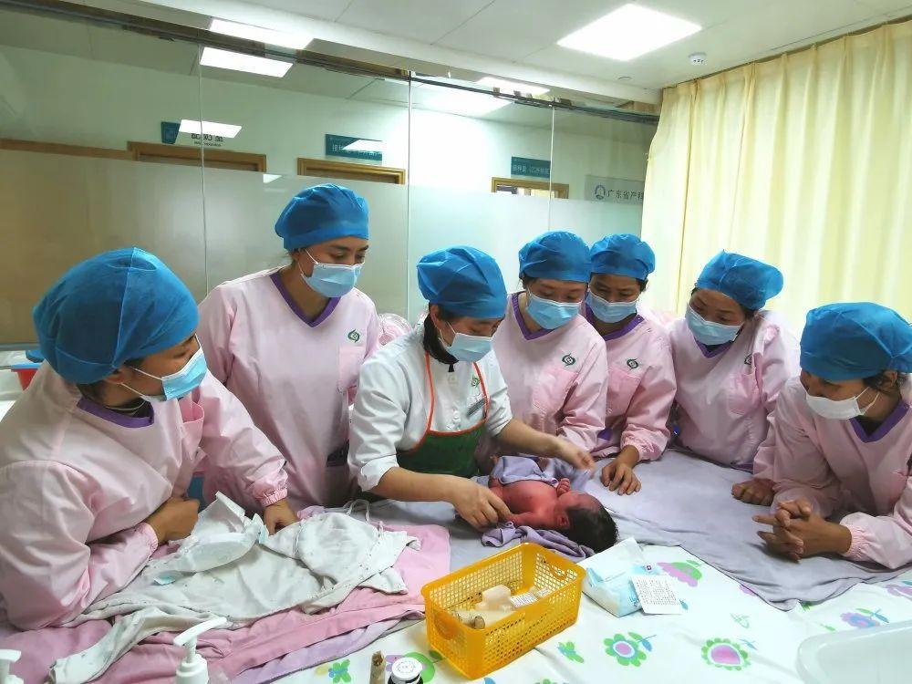 芷江妇婴监护型护送